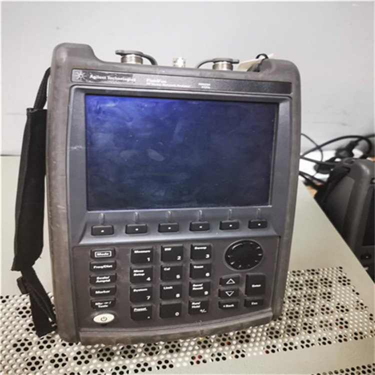 FieldFox手持式射频分析仪N9914A 6G N9923A
