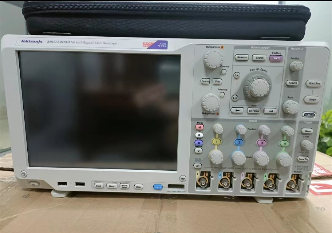 MSO5204B混合信号示波器