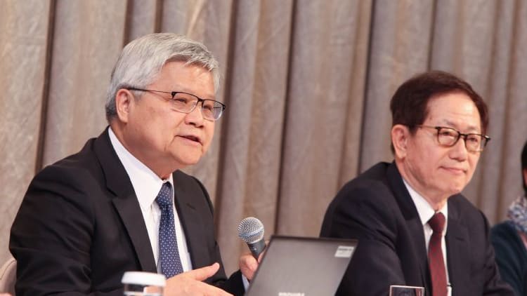 台积电双掌门将获半导体界最高荣誉Noyce奖