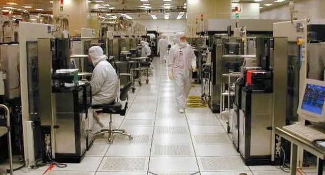 中国芯片进口减少3200亿！
