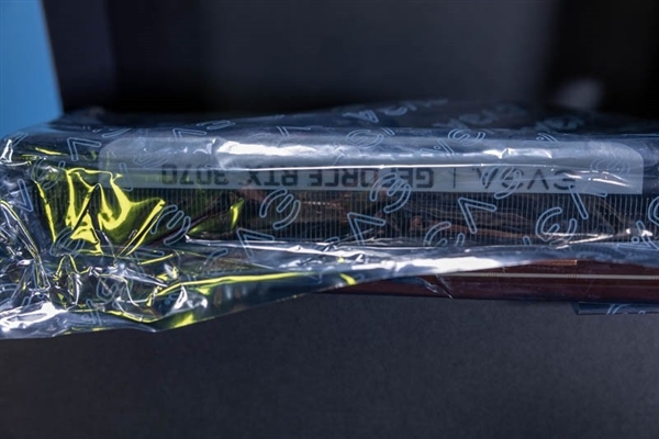 男子1.8万元网购RTX3090Ti：竟收到一堆沙子