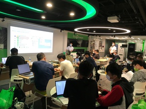 施耐德联手?象贸易 培训全台技职教师接轨工业4.0