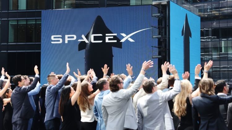 SpaceX首发投资级债券，募200亿美元布局AI