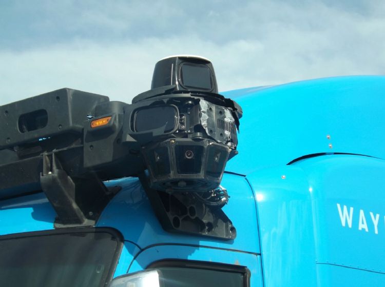 Waymo Via自驾卡车事故 凸显执法部门尚未做好准备
