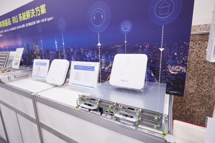 因应基站技术朝向微型基站发展，工研院研发台湾首套自主微基站系统。李建梁摄（数据照）