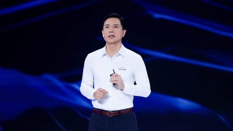 百度李彦宏：AI智能体将推动“日抛型软件”时代来临