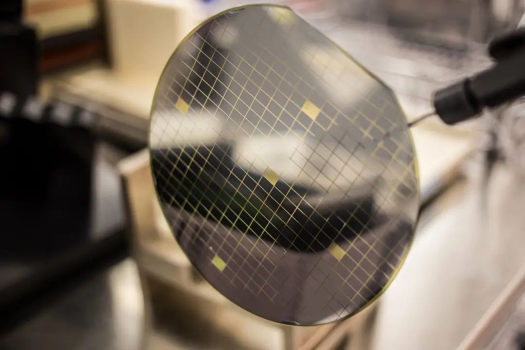 日月新张志伟先生：企业为何如此青睐Chiplet？因为这三大优势