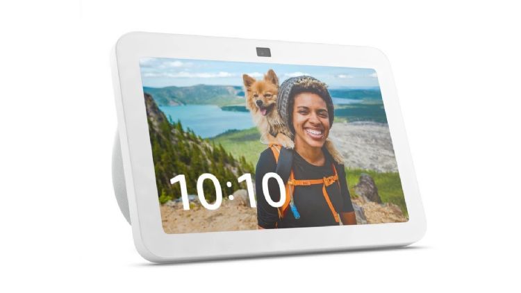 亚马逊最新一代Echo Show 8智能显示器。亚马逊