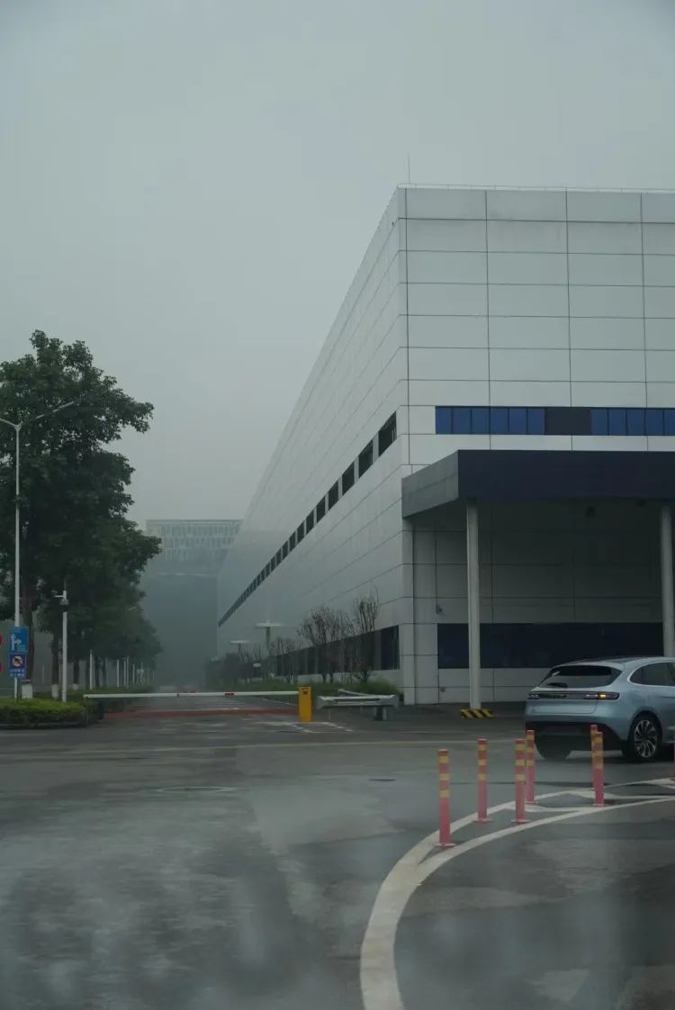 赛力斯两江智慧工厂 图片来源:杜晨/品驾