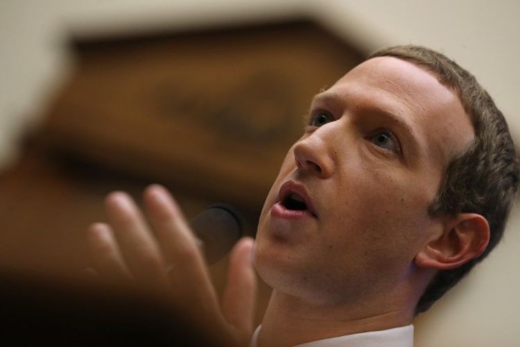 Zuckerberg再次扞卫购并行为 意外揭露Meta经营恶化问题