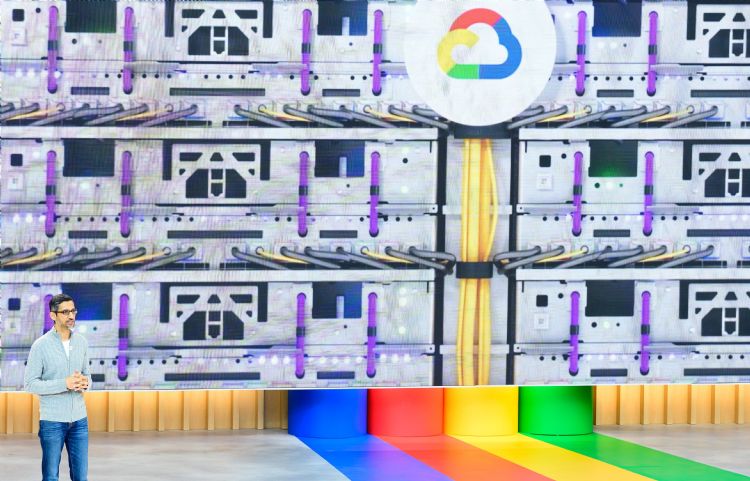 Google发布A3超级电脑虚拟机非首创概念，目标提供客户更具成本效益机器学习模型训练途径。法新社