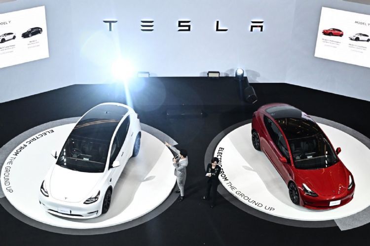 Tesla将配备高解析雷达 为全自驾功能做准备？