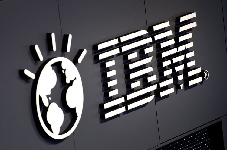 拜登盛赞IBM 200亿美元半导体投资计划