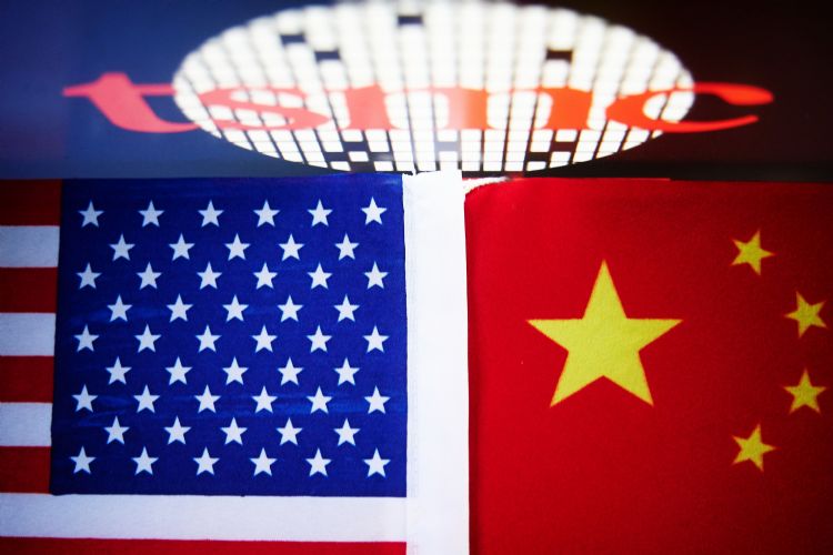 美国最新设备、芯片与人才禁令，完全击溃国内半导体供应链，彻底断了人才养成大计。李建梁摄