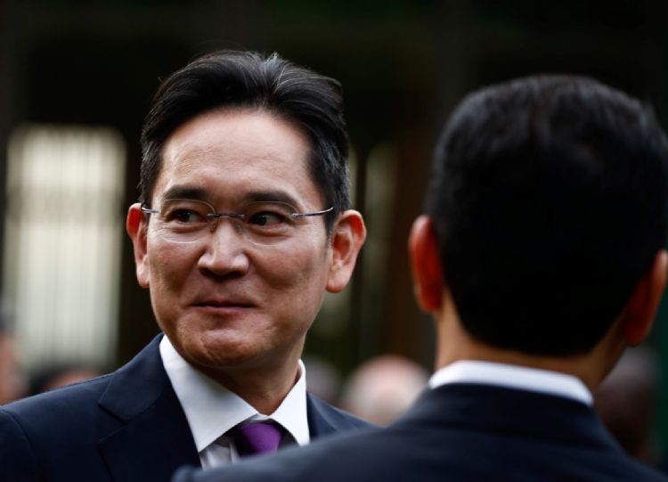 日前李在熔与Musk在北美半导体研究所会面。法新社