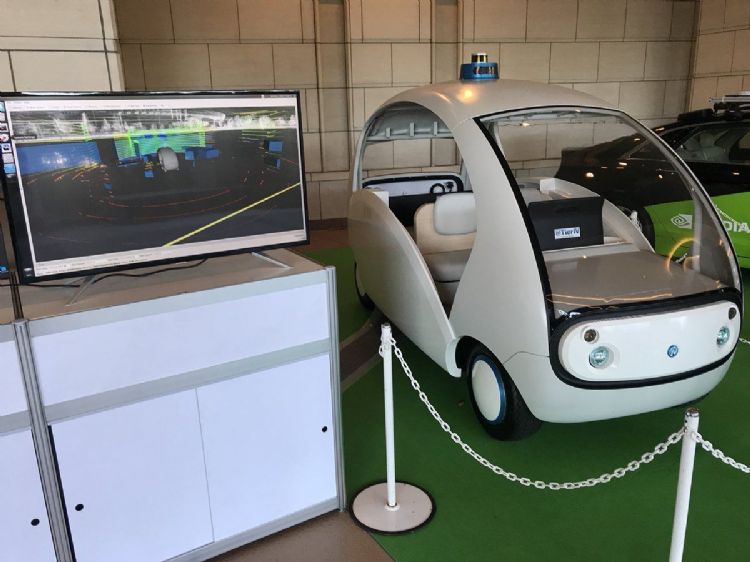 为加速Autoware发展，Tier IV开发针对性数码双生平台AWSIM，并与Unity合作。图为Tier IV的Autoware研究展示车。法新社