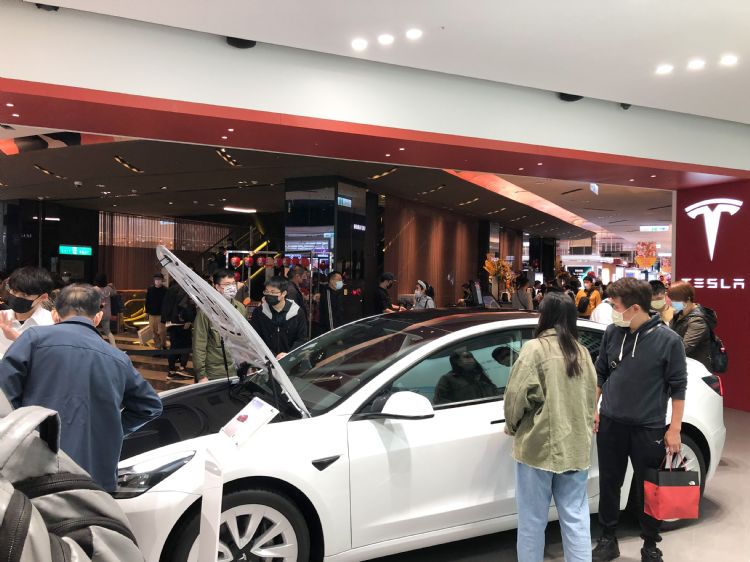 国内市场竞争激烈 Tesla重心转往国内以外市场？