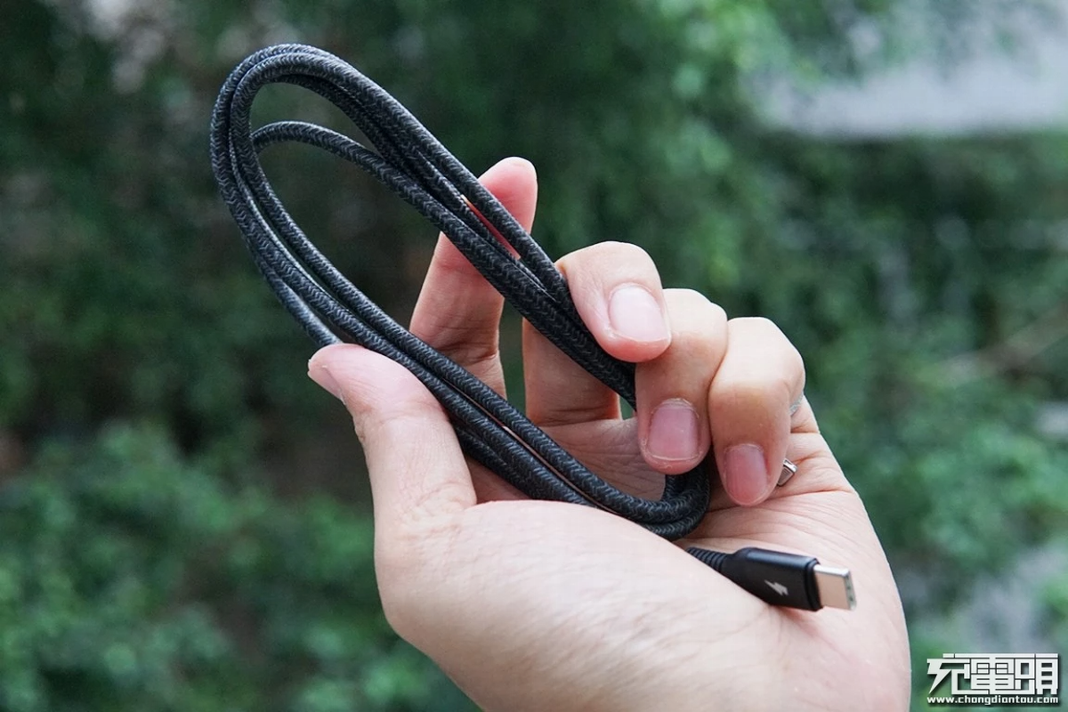 你真的知道如何选择数据线吗？从快充、数据传输到材质长度，一篇文章告诉你-充电头网