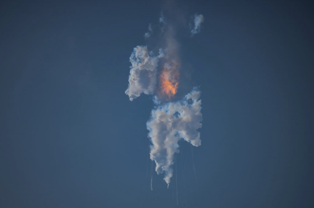 美国政府突然宣布禁飞"星舰"，马斯克首谈发射失败原因