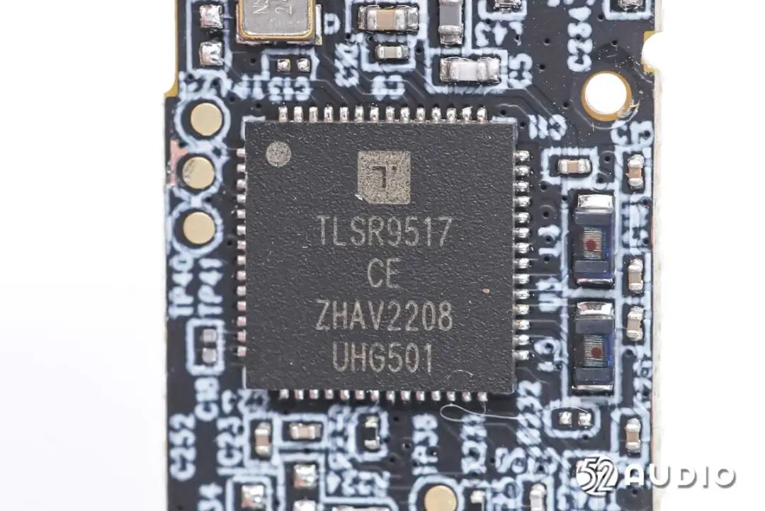 雷蛇 Wolverine V2 Pro 手柄采用泰凌微电子TLSR9517C/8271 SoC 集成多项音频技术-我爱音频网