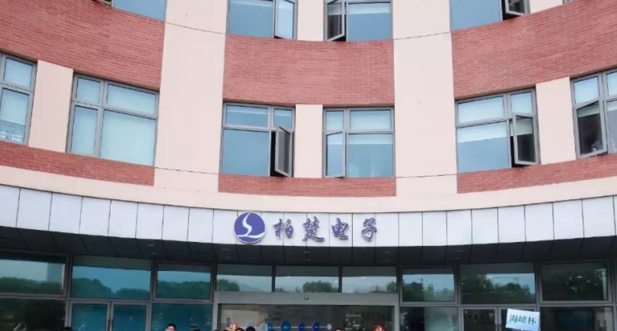 业务受疫情影响减缓，柏楚电子2022年净利润同比下降11.62%
