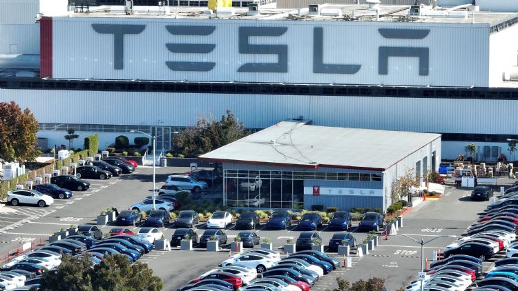 Tesla中美欧大降价 EV龙头地位难保？