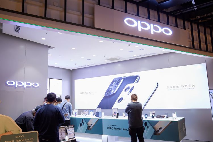 部分市场人士推测，OPPO和三星得到华为的技术支持后，自研手机SoC的战力将进一步升级。李建梁摄