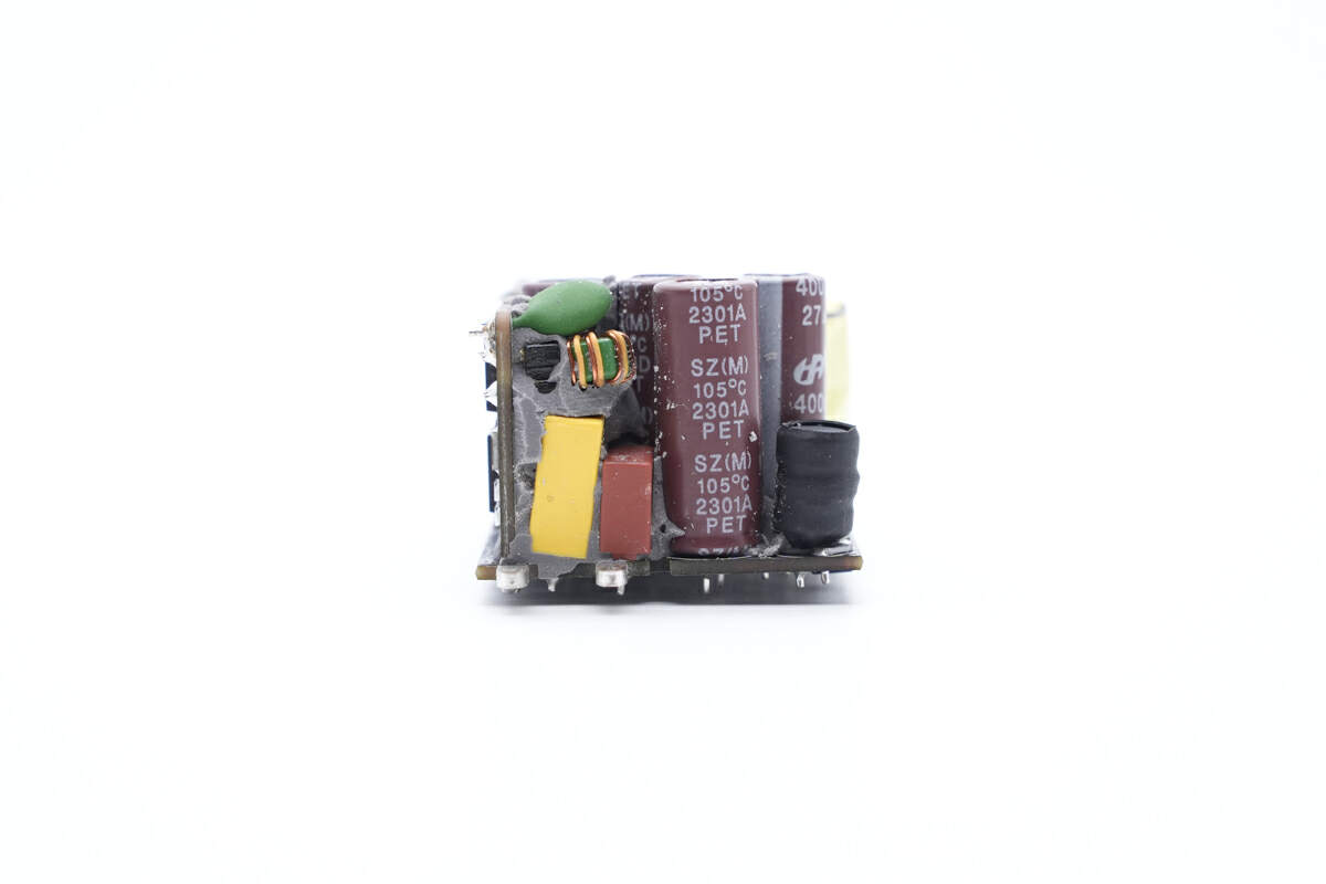 拆解报告：钜海65W 2C1A氮化镓充电器G653A-充电头网