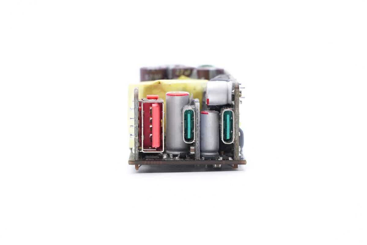 拆解报告：钜海65W 2C1A氮化镓充电器G653A-充电头网