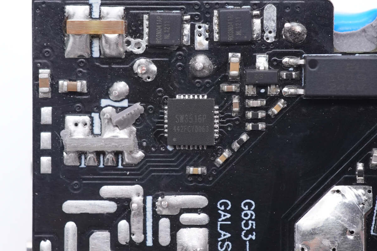 拆解报告：钜海65W 2C1A氮化镓充电器G653A-充电头网