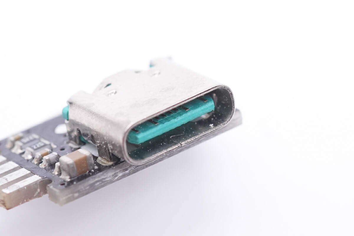 拆解报告：钜海65W 2C1A氮化镓充电器G653A-充电头网