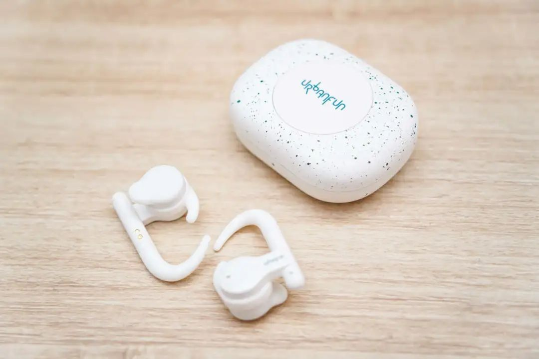我爱音频网周报：Wearbuds Watch X2、金运声卡音响、AnkerWork无线麦克风评测；SONY、公牛耳机拆解-我爱音频网