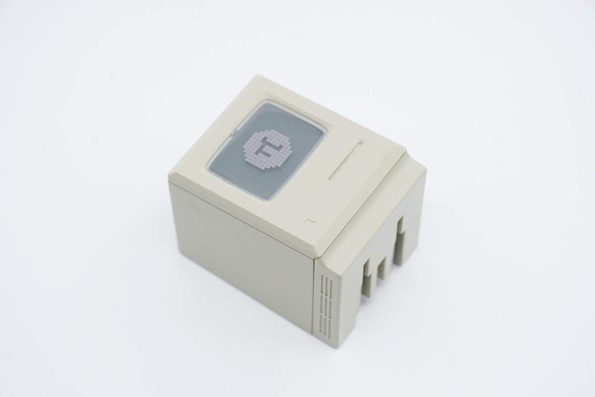 高特LESD5Z5.0C被闪极少数派定制版Retro 35W氮化镓快充采用