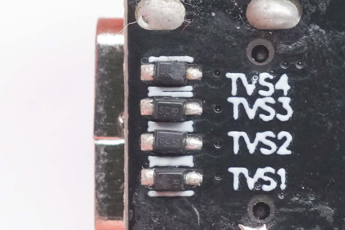 高特LESD5Z5.0C被闪极少数派定制版Retro 35W氮化镓快充采用-充电头网
