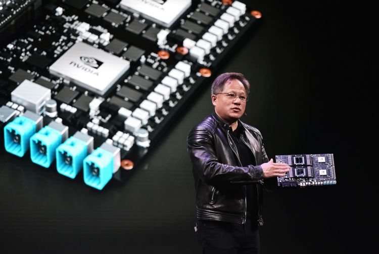 黄仁勋近期曾公开表示，NVIDIA在2022年底前将协助合作伙伴去化库存。法新社