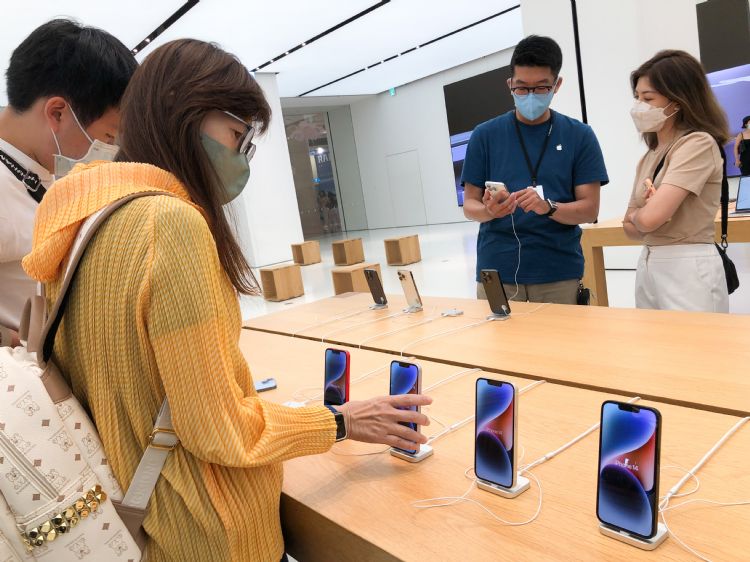 e-SIM iPhone进军国际势在必行 苹果藉「守门人」一角创利多