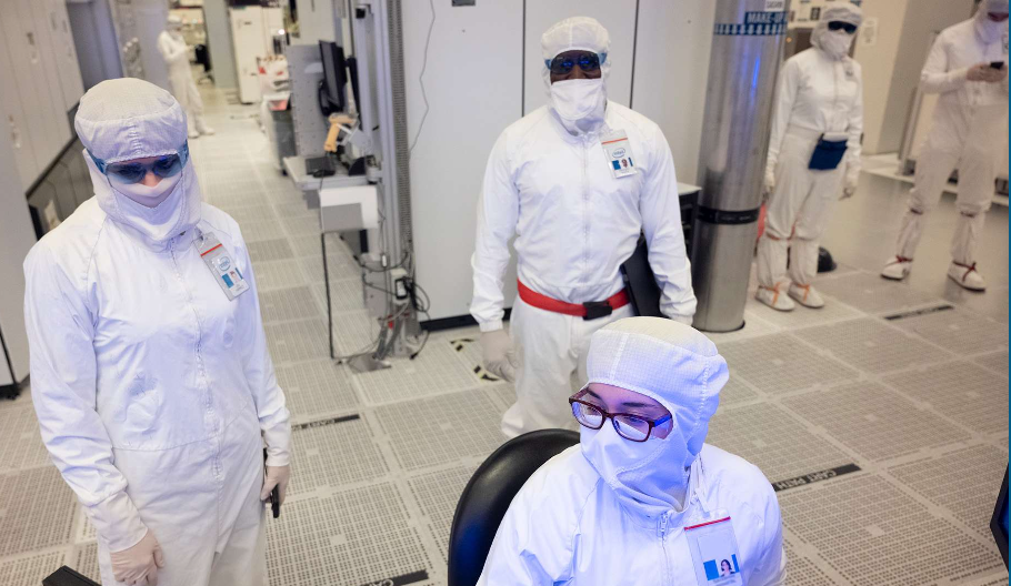 英特尔芯片制造战略成效初显 获得爱立信5G芯片代工订单