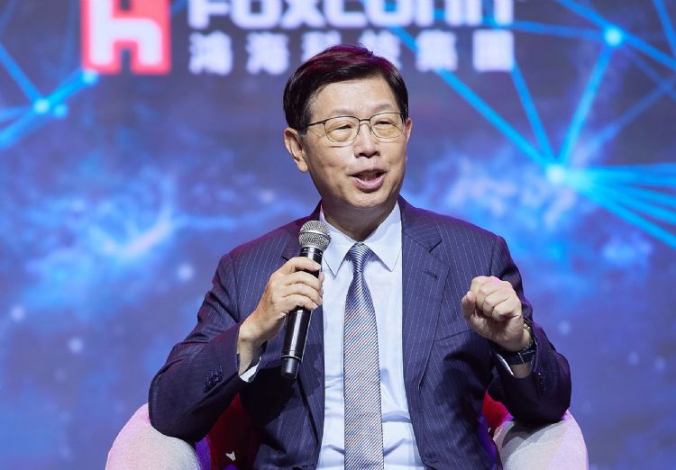 富士康董事长刘扬伟亲赴夏普总部访视，对外证明没有切割夏普的想法。李建梁摄（数据照）