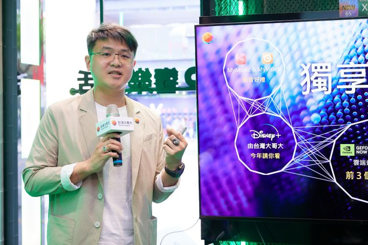 台湾大哥大个人用户事业商务长林东闵表示，包含居家影音和游戏套装服务迎来大幅成长，带动高资费用户数，一并拉升ARPU向上。李建梁摄