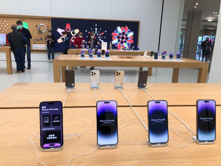 iPhone高端机种组装过往以富士康为独家，但此情况将在2023年改变。符世旻摄（数据照）