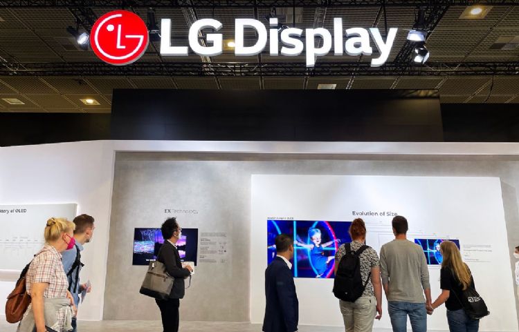 LGD的OLEDoS面板投资传一再延宕。LGD