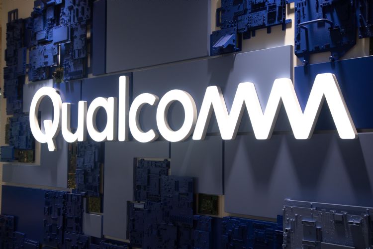 高通Snapdragon 8 Gen 3据传成本很高，以致部分Android手机制造商正为预计2024年推出的新产品，寻找其他移动SoC替代方案。符世旻摄