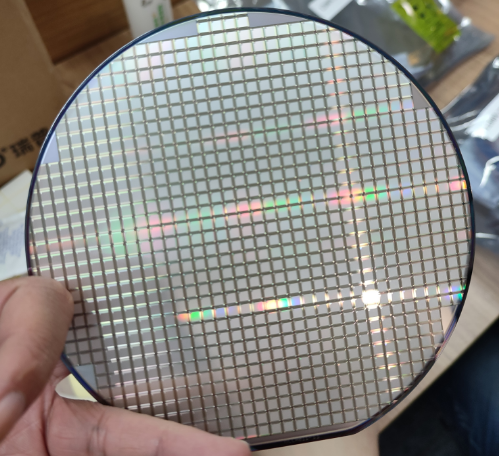 光伏逆变器专用IGBT元器件—助力提频增效