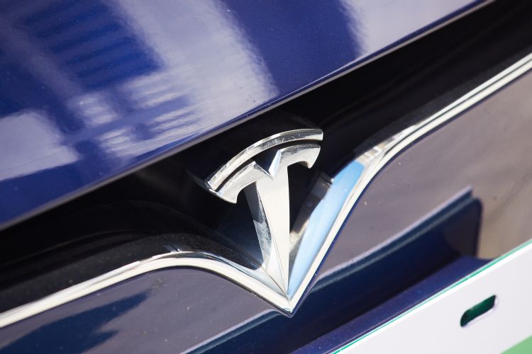 Musk再度松口 Tesla平价EV有谱？