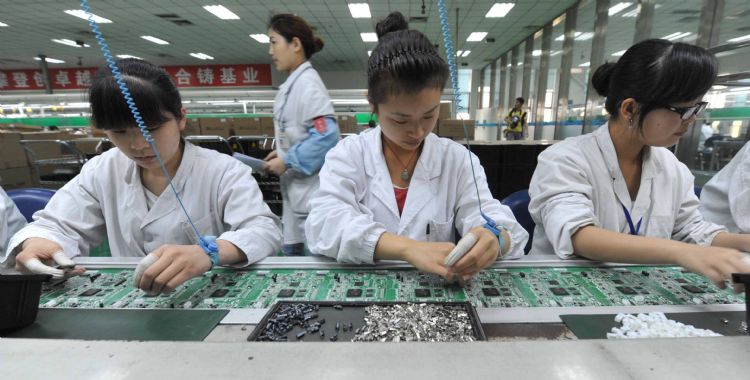 在国内设厂的业者指出，现已透过新型态招工模式，针对实际需求弹性调整。法新社