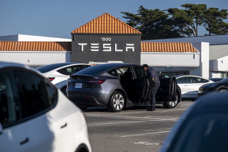 2023年经济不确定高 Tesla以削减电动车成本为先