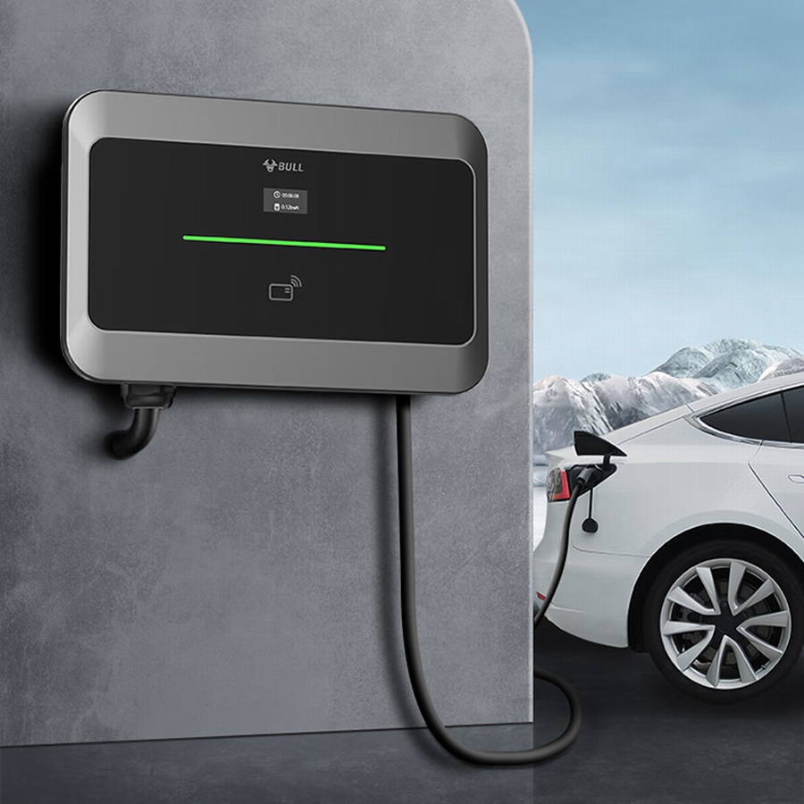 公牛推出D3-A32CA交流充电桩，220V 7kW国标枪头适配主流车型