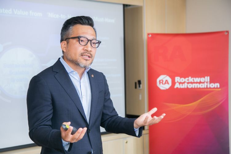 图为洛克威尔大中华区总裁石安。Rockwell Automation