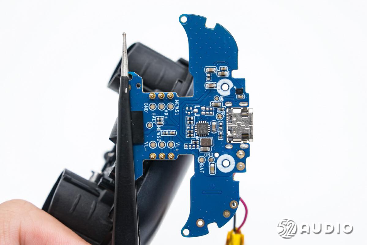 保证充电放电安全 思远SY8821电源管理芯片赋能FiiO FW5真无线耳机-我爱音频网
