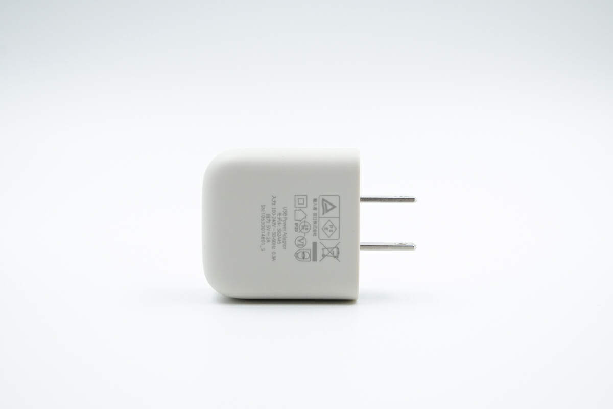 桌面玩物，小功率电器更适配，赛尔康 10W 充电器评测-充电头网